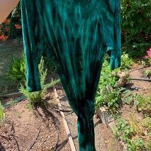 Cali Kind Tie-dye dress/tunic